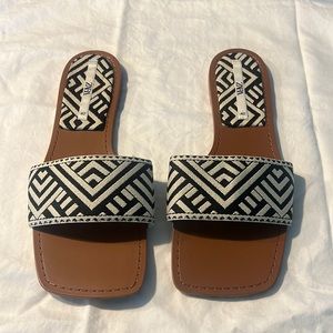 Zara sandals Size 9 Brand New